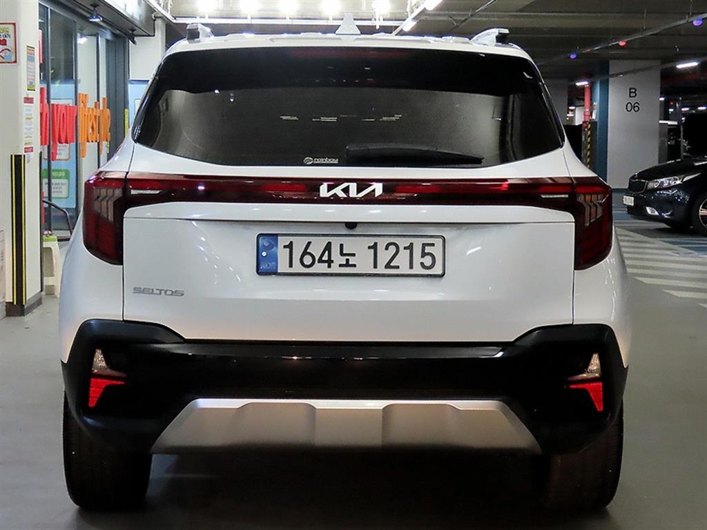 KIA Seltos - Vista 5