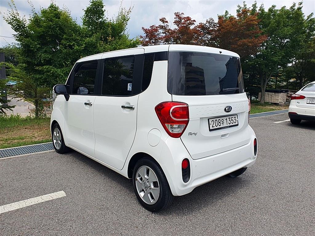KIA Ray - Vista 4