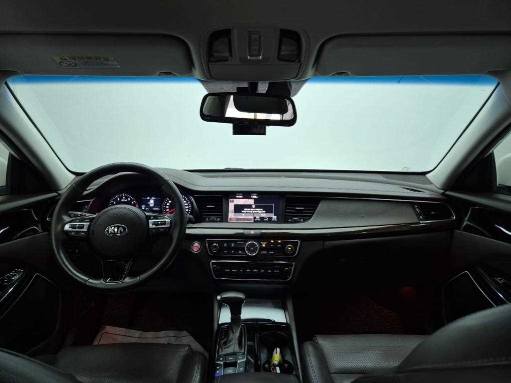 KIA K7 - Vista 7