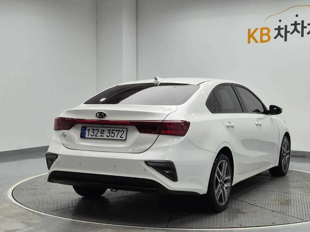 KIA K3 - Vista 3