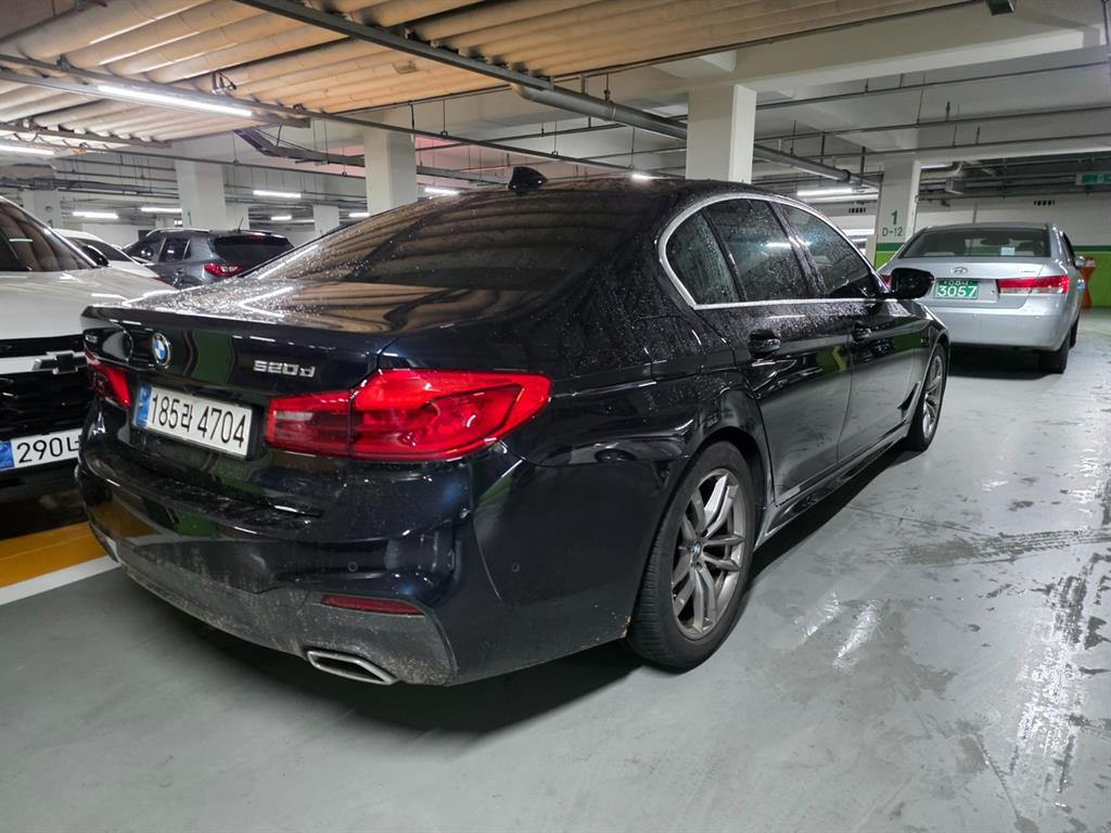 BMW 5 Series - Vista 3