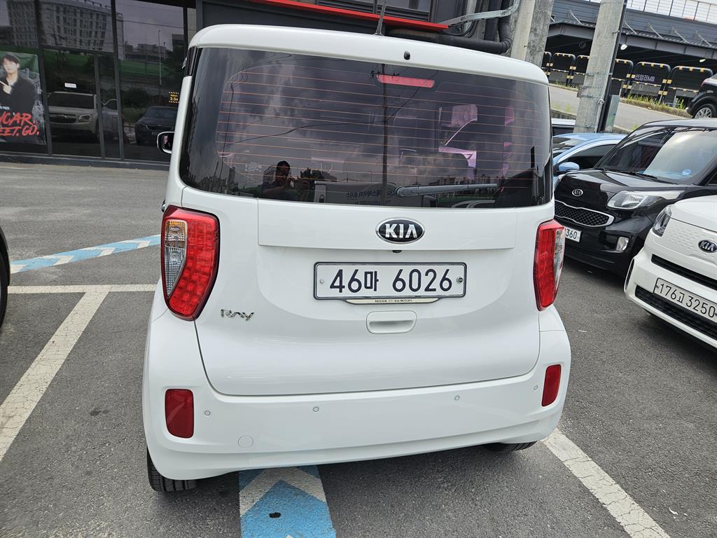 KIA Ray - Vista 4