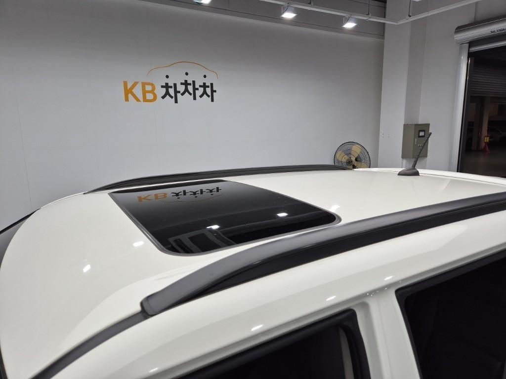 Ssangyong Tivoli 2019 Blanco - Importación desde Corea - HF Imports Iquique - Foto 13