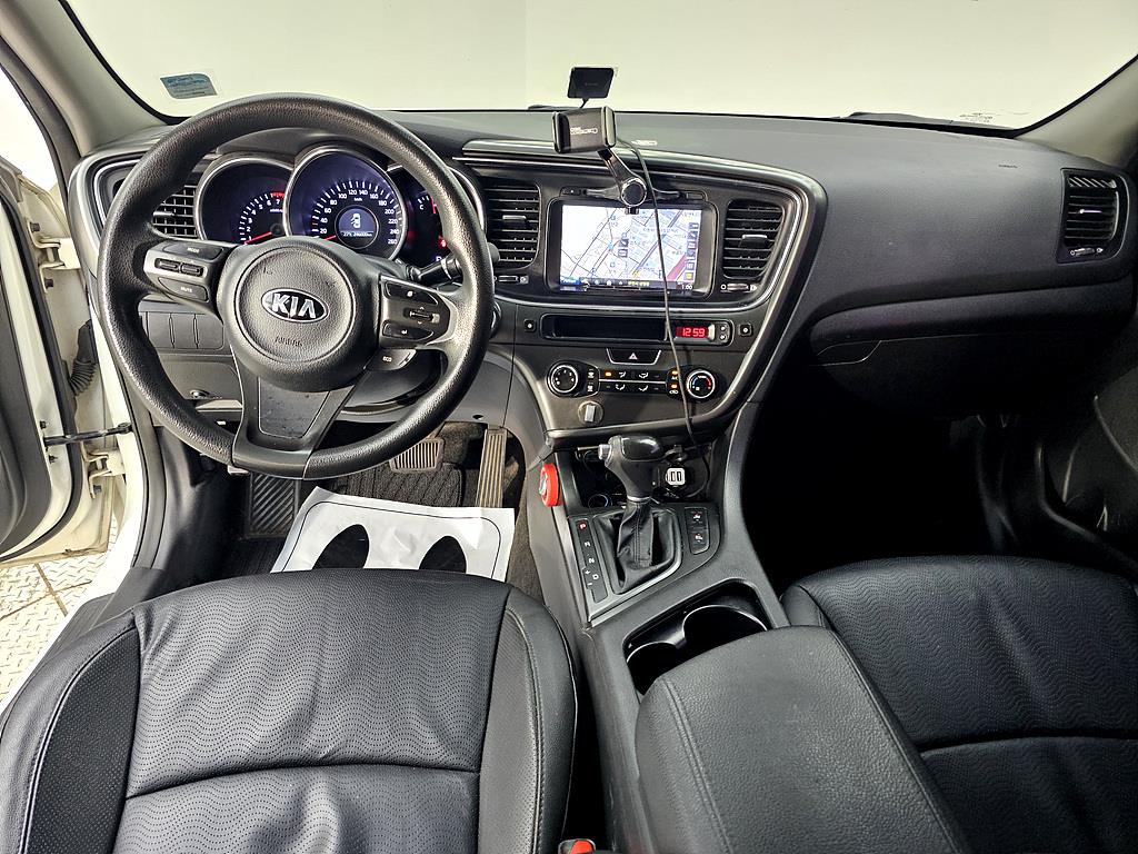 KIA K5 - Vista 5