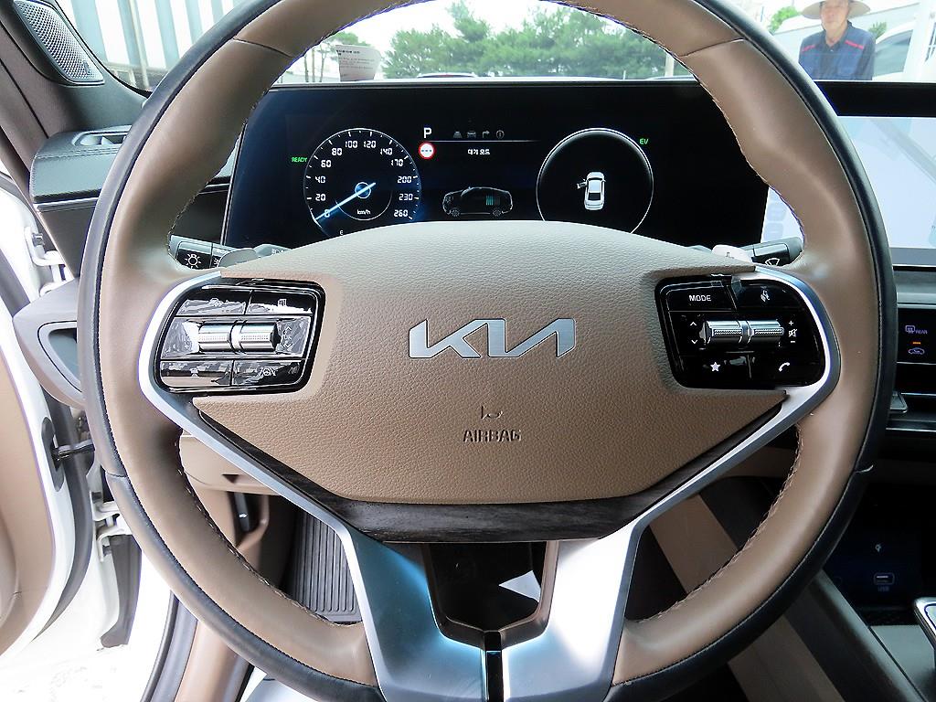 KIA K8 - Vista 8
