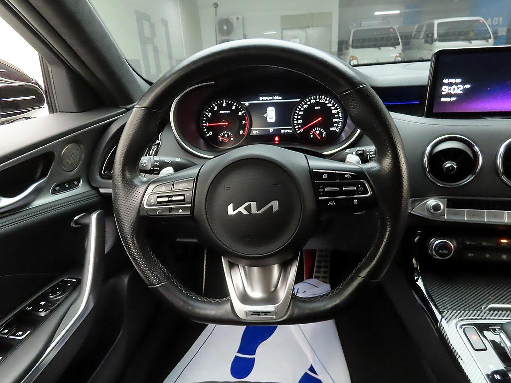 KIA Stinger - Vista 7