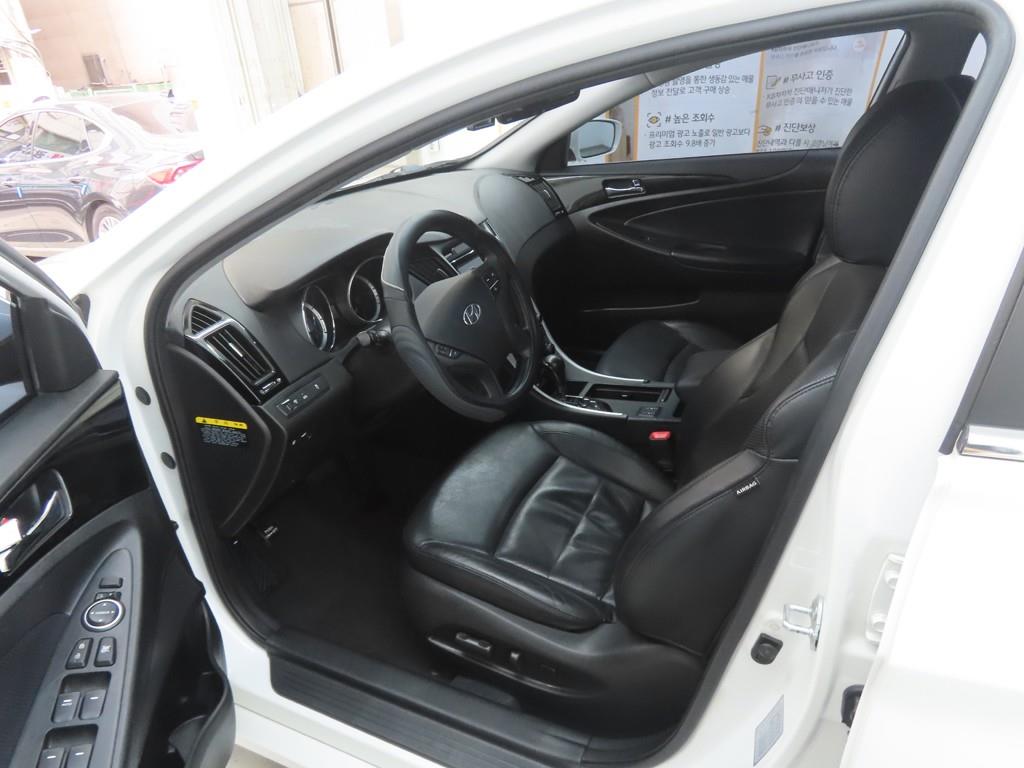 HYUNDAI Sonata - Vista 5