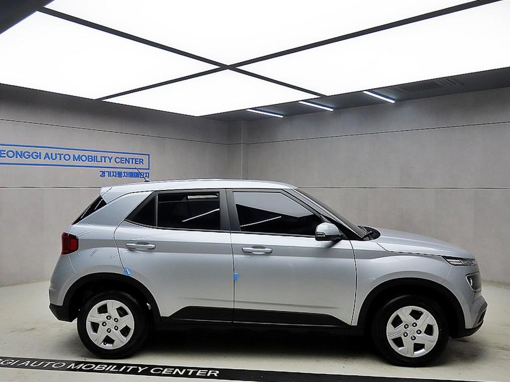 HYUNDAI Venue - Vista 2