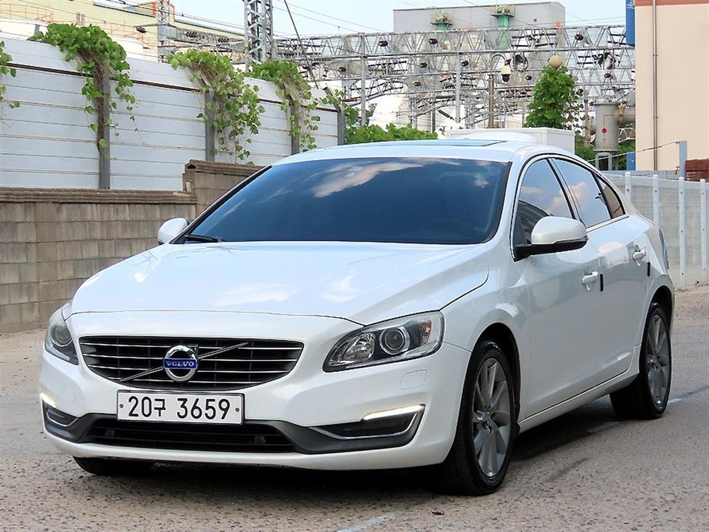 Volvo S60 - Vista 2