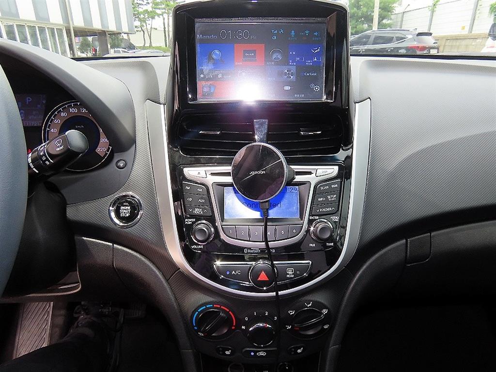 HYUNDAI Accent 2014 Blanco - Importación desde Corea - HF Imports Iquique - Foto 14