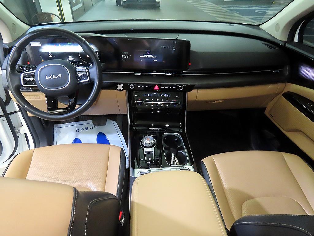 KIA Carnival - Vista 10