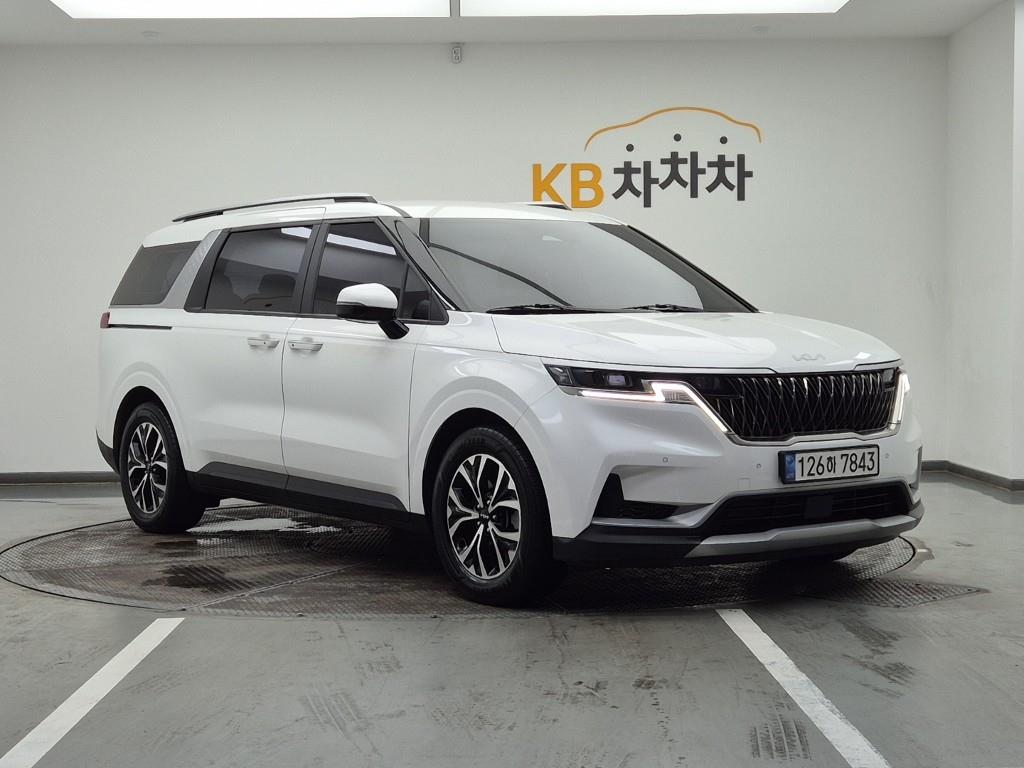 KIA Carnival - Vista 2