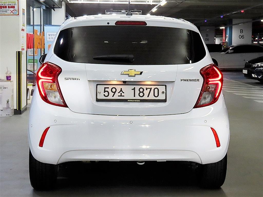 Chevrolet Spark - Vista 5