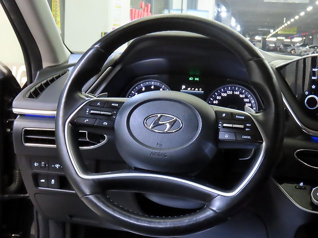 HYUNDAI Sonata - Vista 8