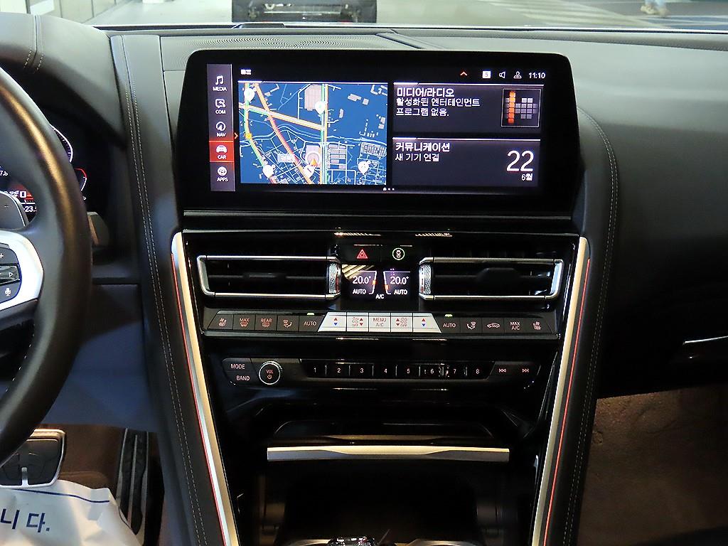 BMW 8 Series - Vista 11