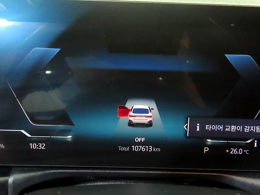 BMW i4 - Vista 9