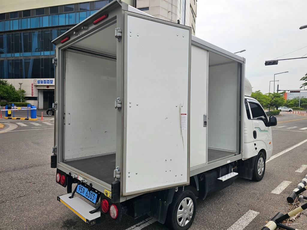 Small Truck Normal Box(High Deck) - Vista 6