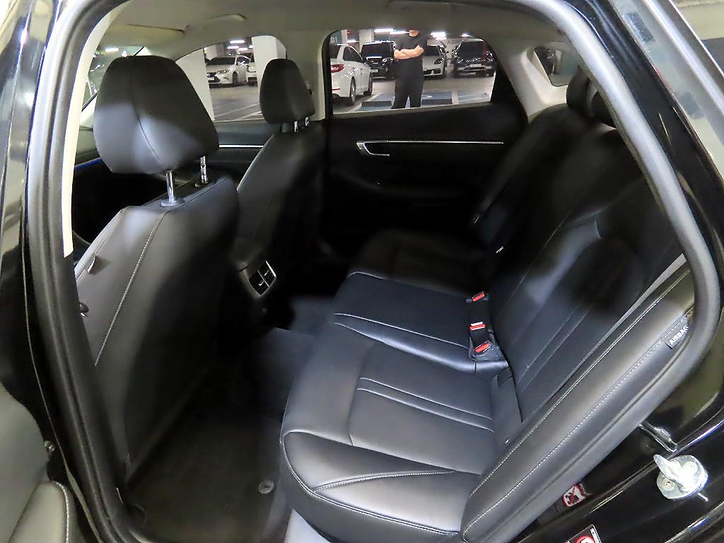 HYUNDAI Sonata - Vista 7