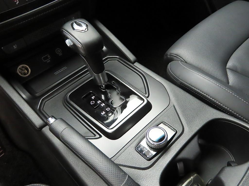Ssangyong Rexton - Vista 11