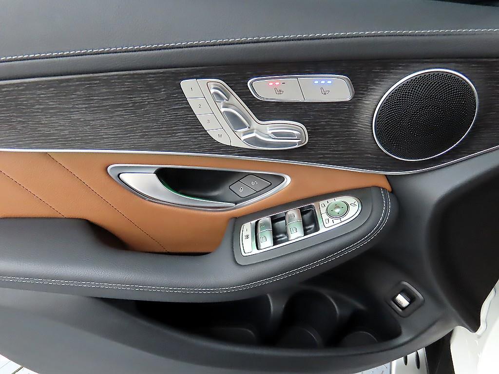 Mercedes Benz GLC Class - Vista 11