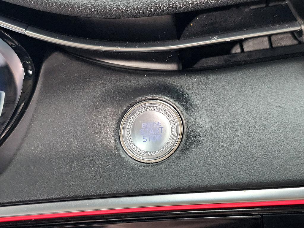 Genesis GV70 - Vista 11