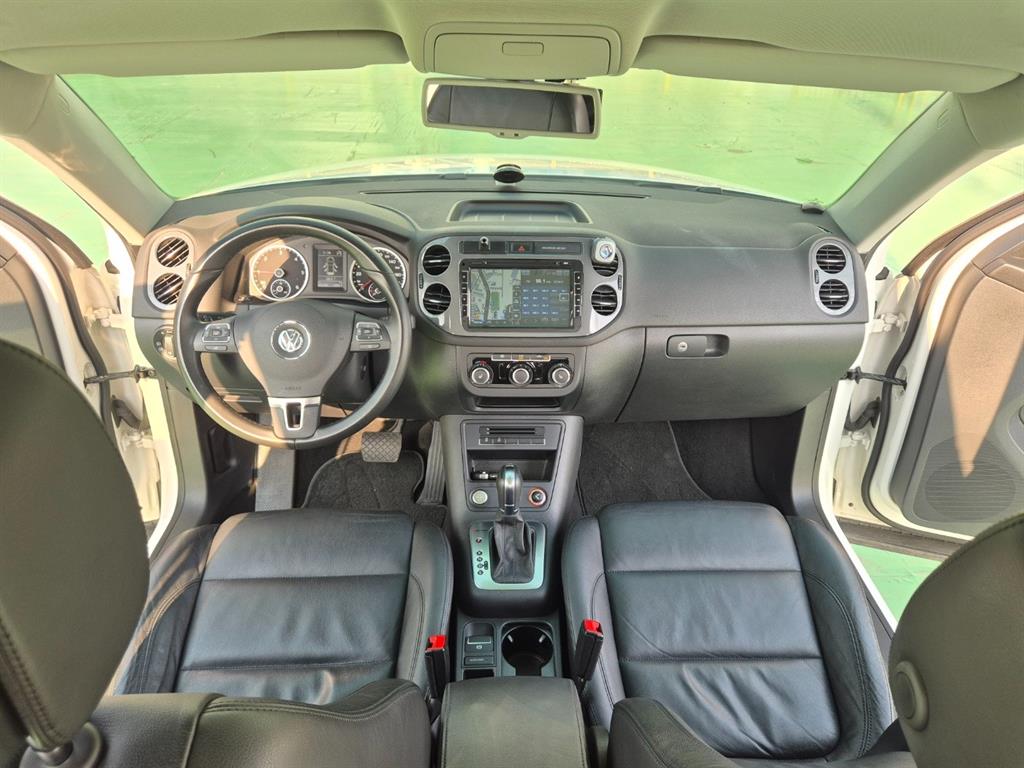 Volkswagen Tiguan - Vista 5