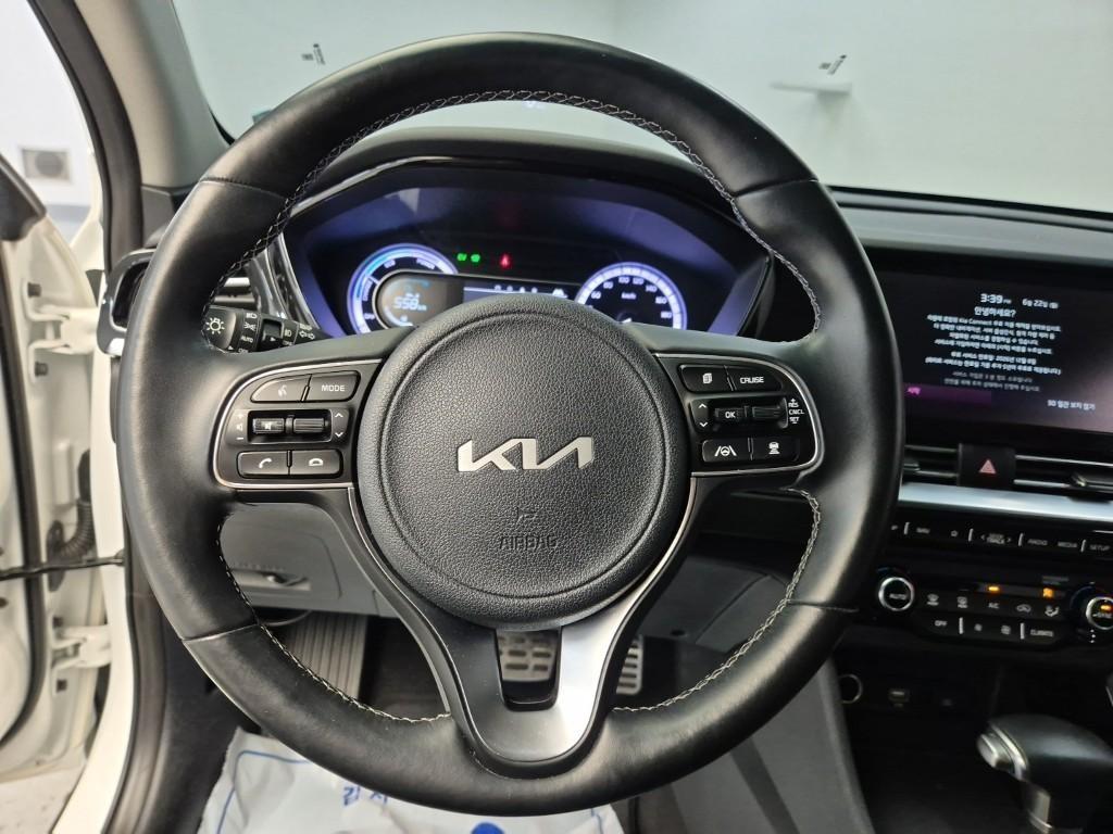 KIA Niro - Vista 9