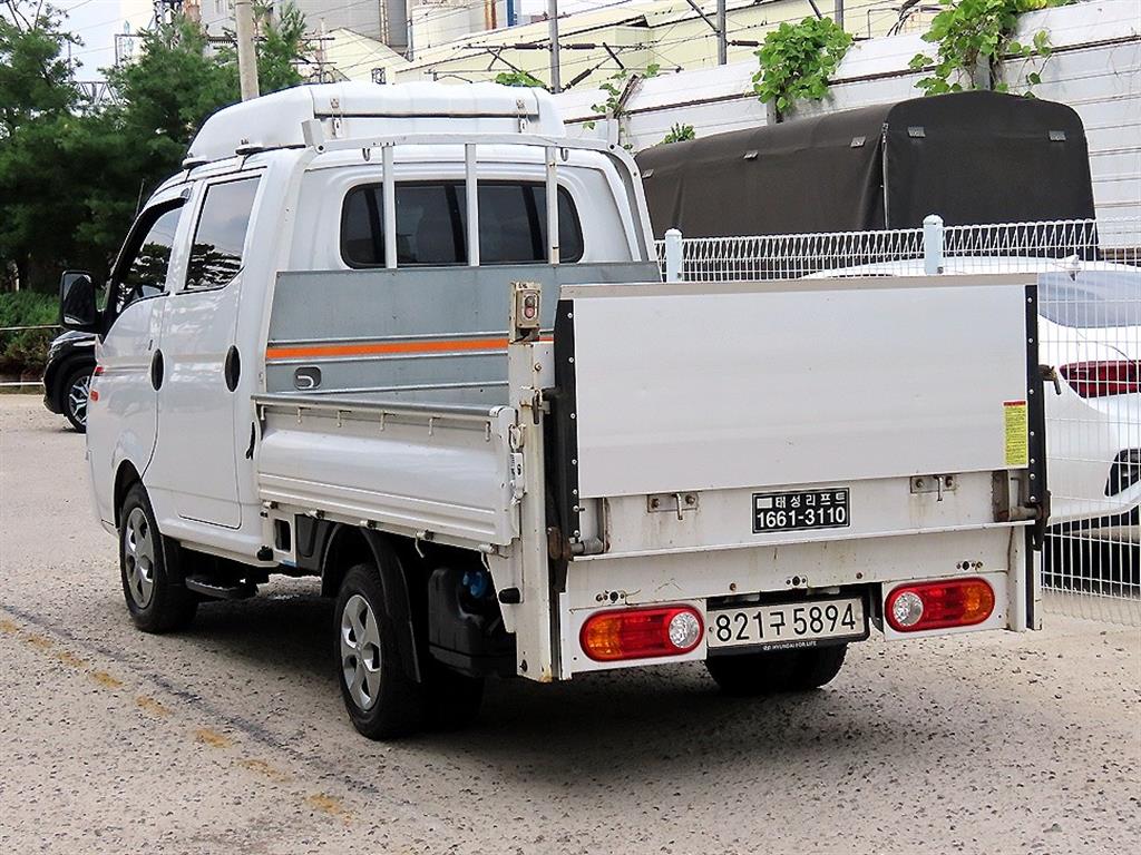 Small Truck Cargo (small) - Vista 3