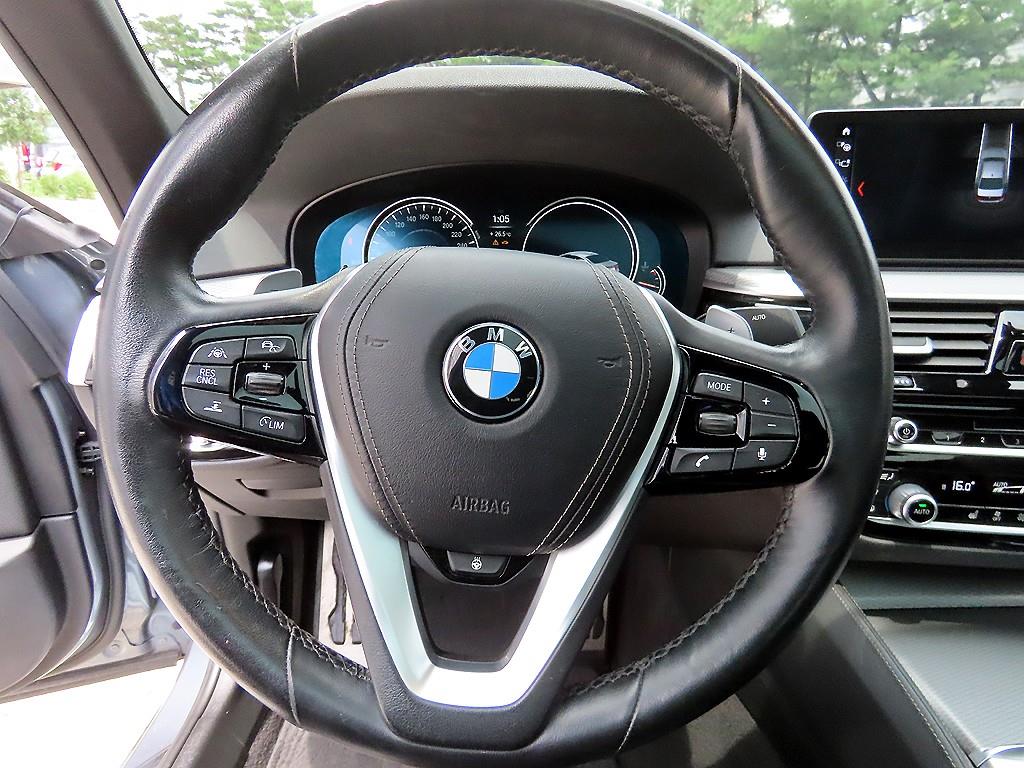 BMW 5 Series - Vista 8