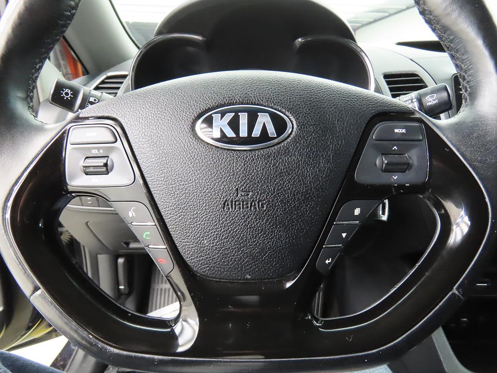 KIA K3 - Vista 10