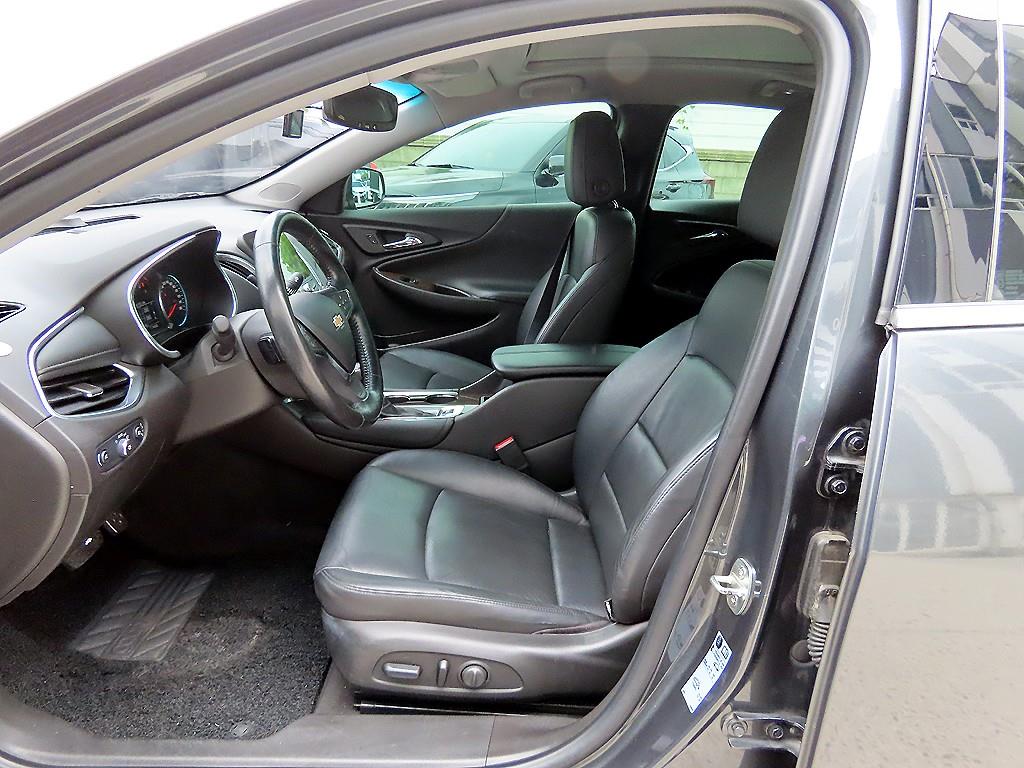 Chevrolet Malibu - Vista 5