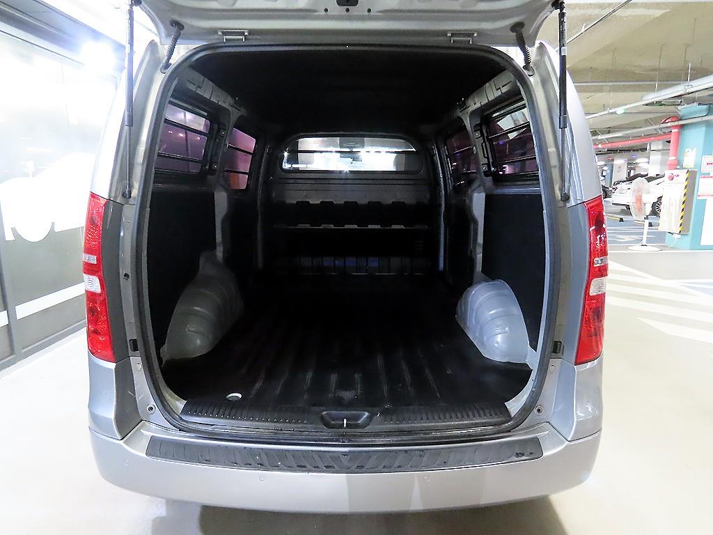 HYUNDAI Starex 2016 Plateado - Importación desde Corea - HF Imports Iquique - Foto 18
