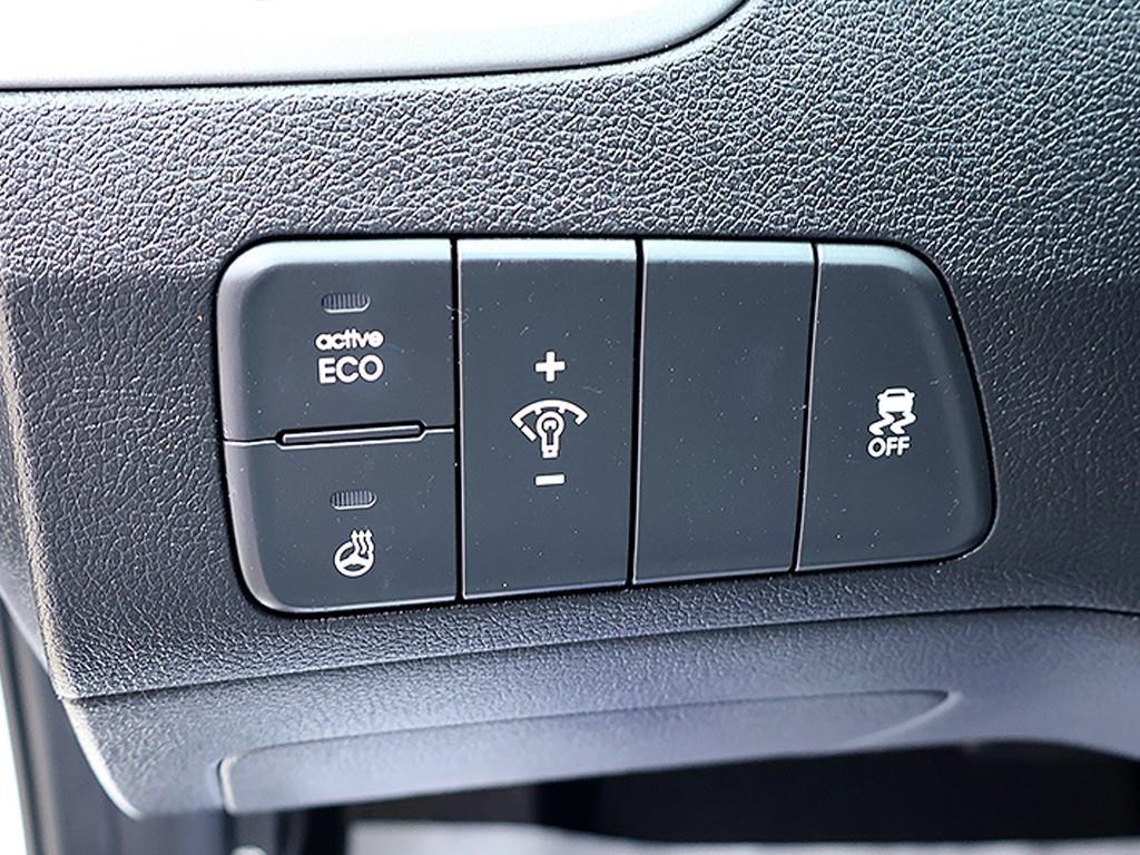 HYUNDAI Avante - Vista 12