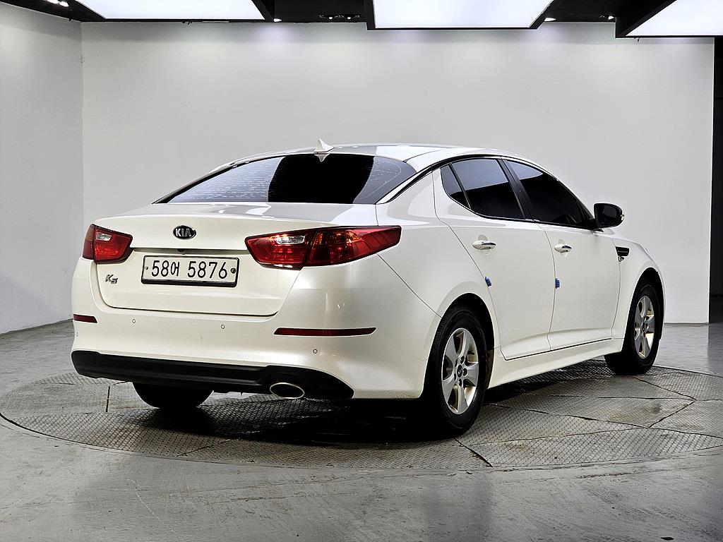 KIA K5 - Vista 4