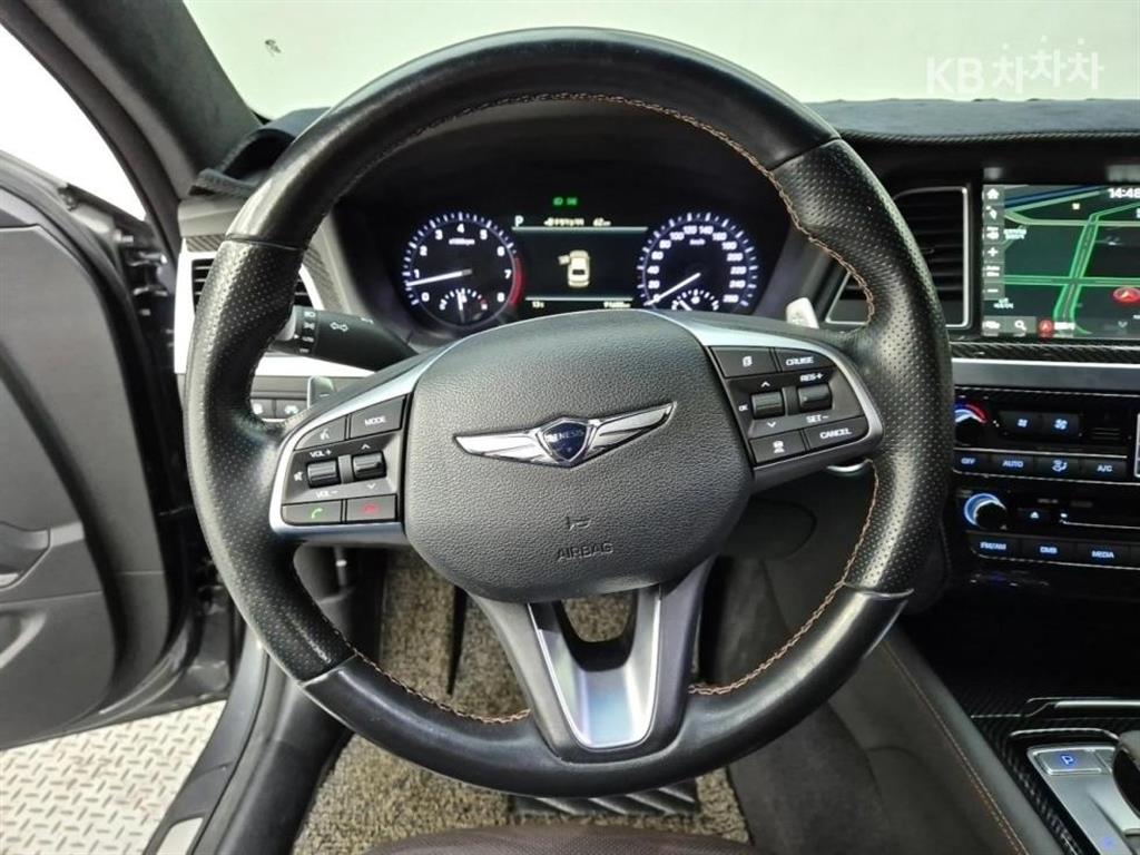 Genesis G80 - Vista 9