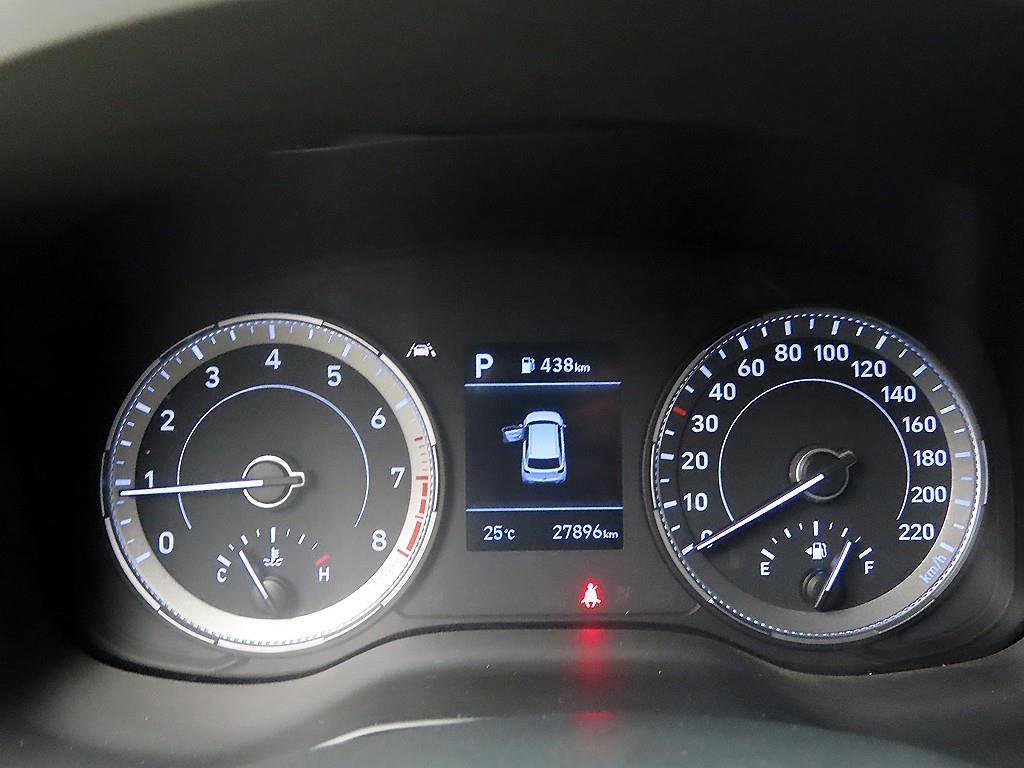 HYUNDAI Venue - Vista 8