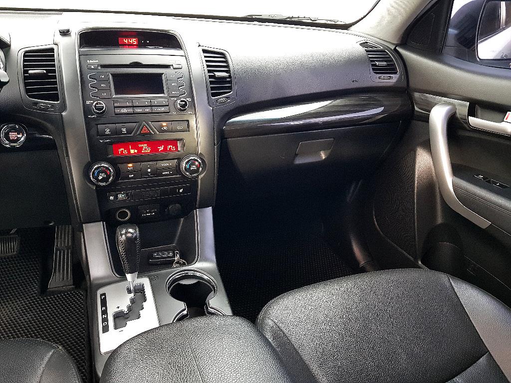 KIA Sorento - Vista 10