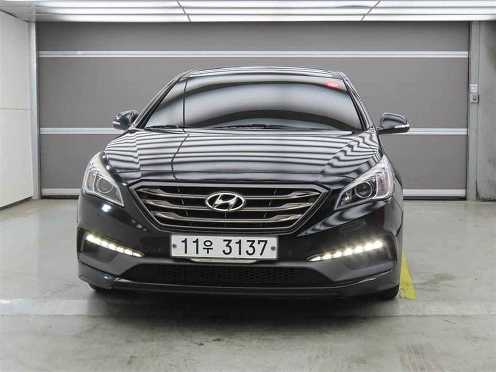 HYUNDAI Sonata - Vista 2