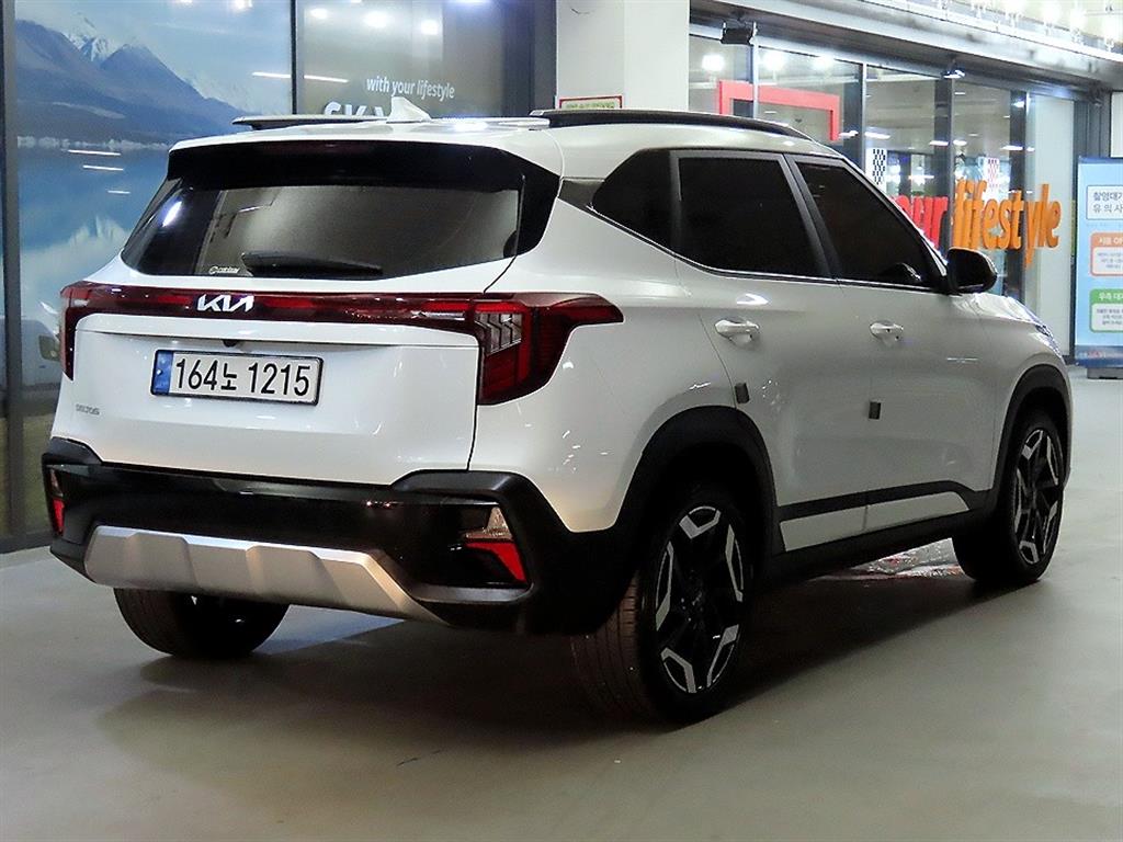KIA Seltos - Vista 4