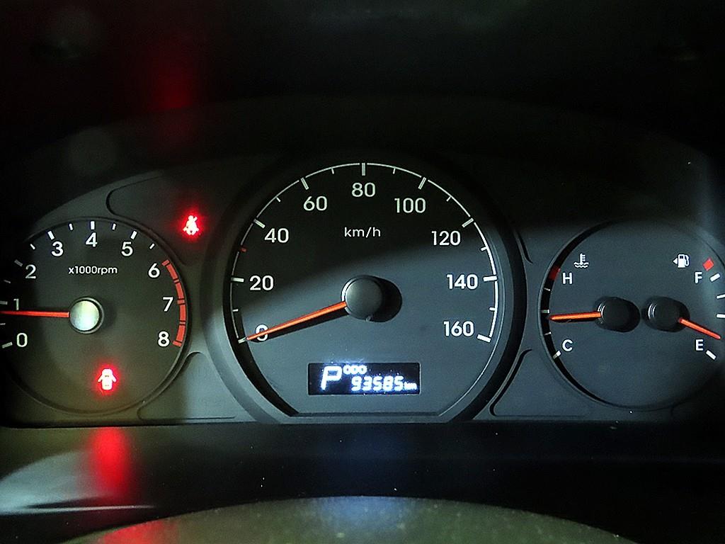 HYUNDAI Starex - Vista 10