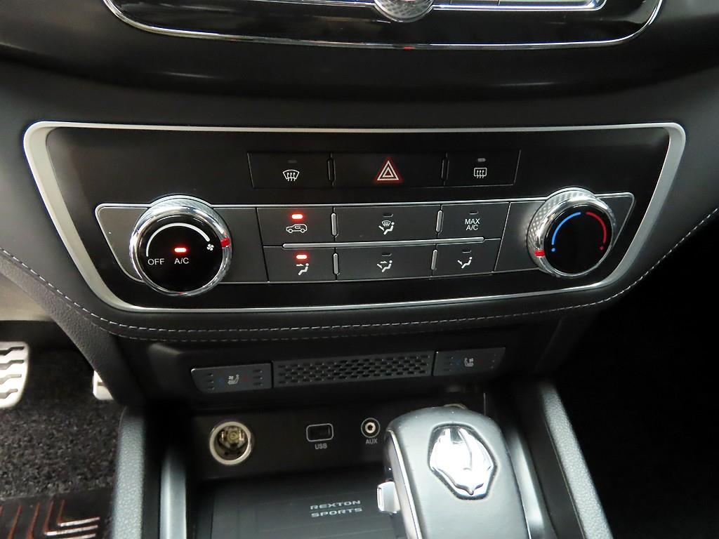 Ssangyong Rexton - Vista 10
