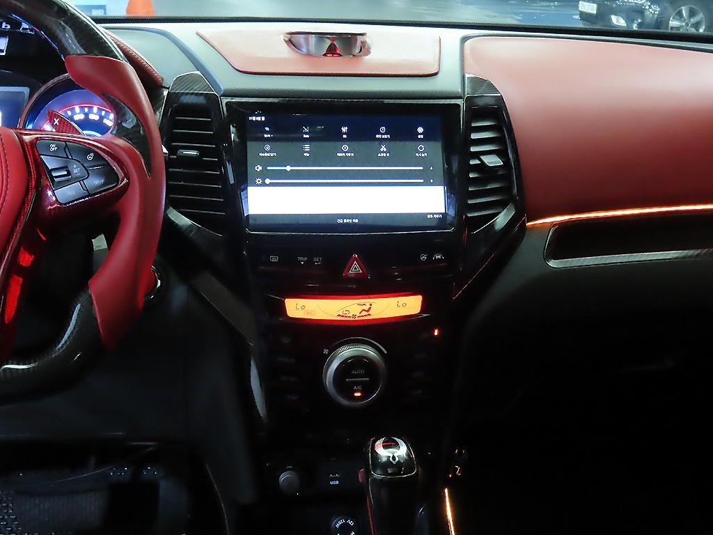 Ssangyong Tivoli - Vista 11