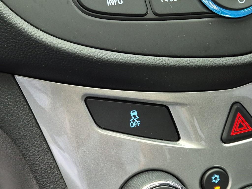 Chevrolet Trax 2015 Blanco - Importación desde Corea - HF Imports Iquique - Foto 18