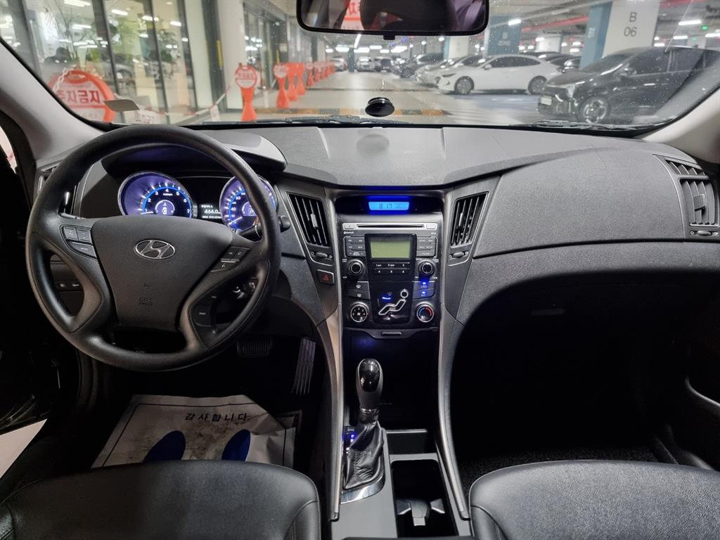 HYUNDAI Sonata - Vista 9