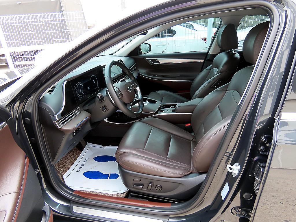 HYUNDAI Grandeur - Vista 5