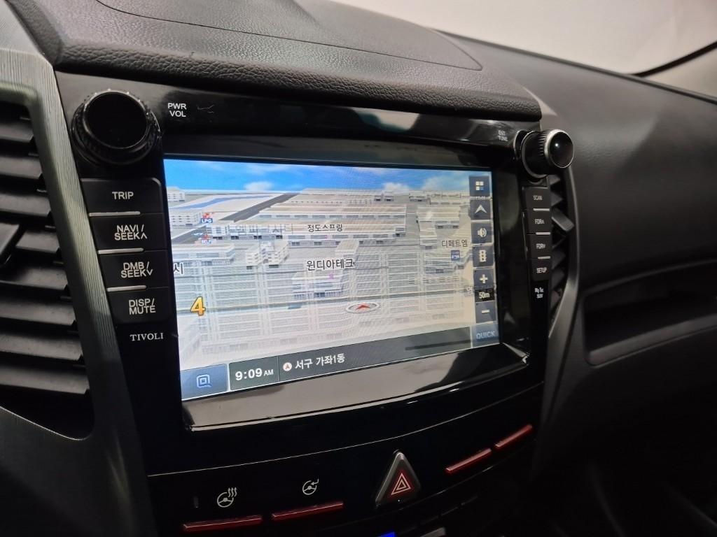 Ssangyong Tivoli - Vista 7