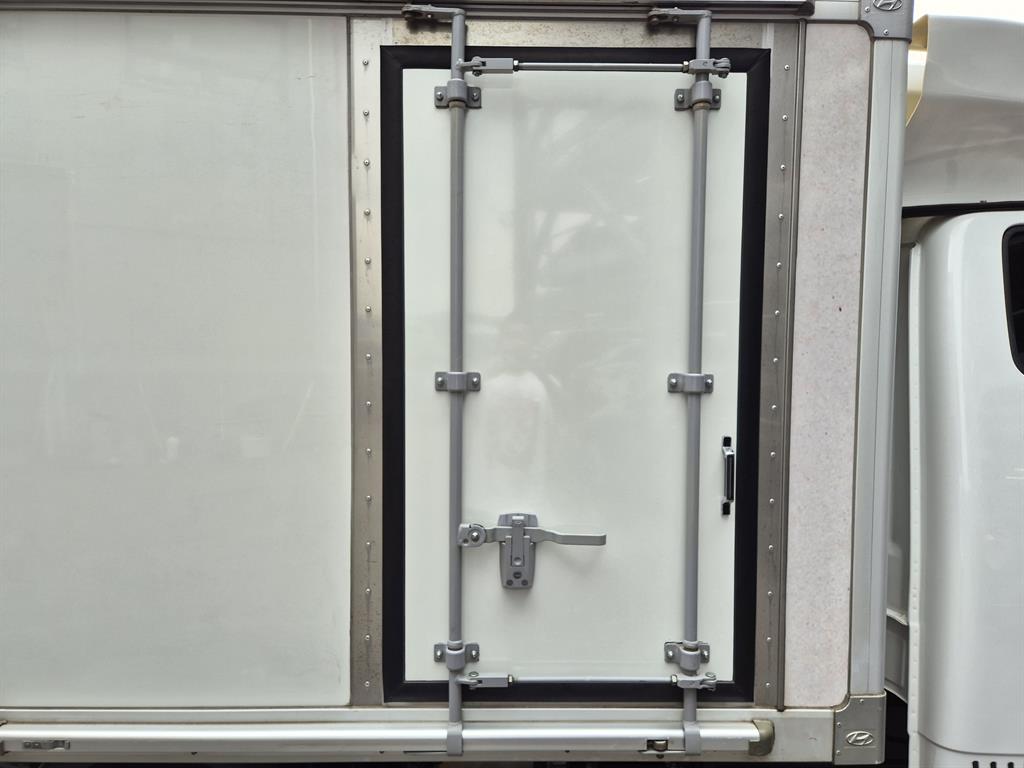 Small Truck Top_Frozen Top 2025 Blanco - Importación desde Corea - HF Imports Iquique - Foto 17