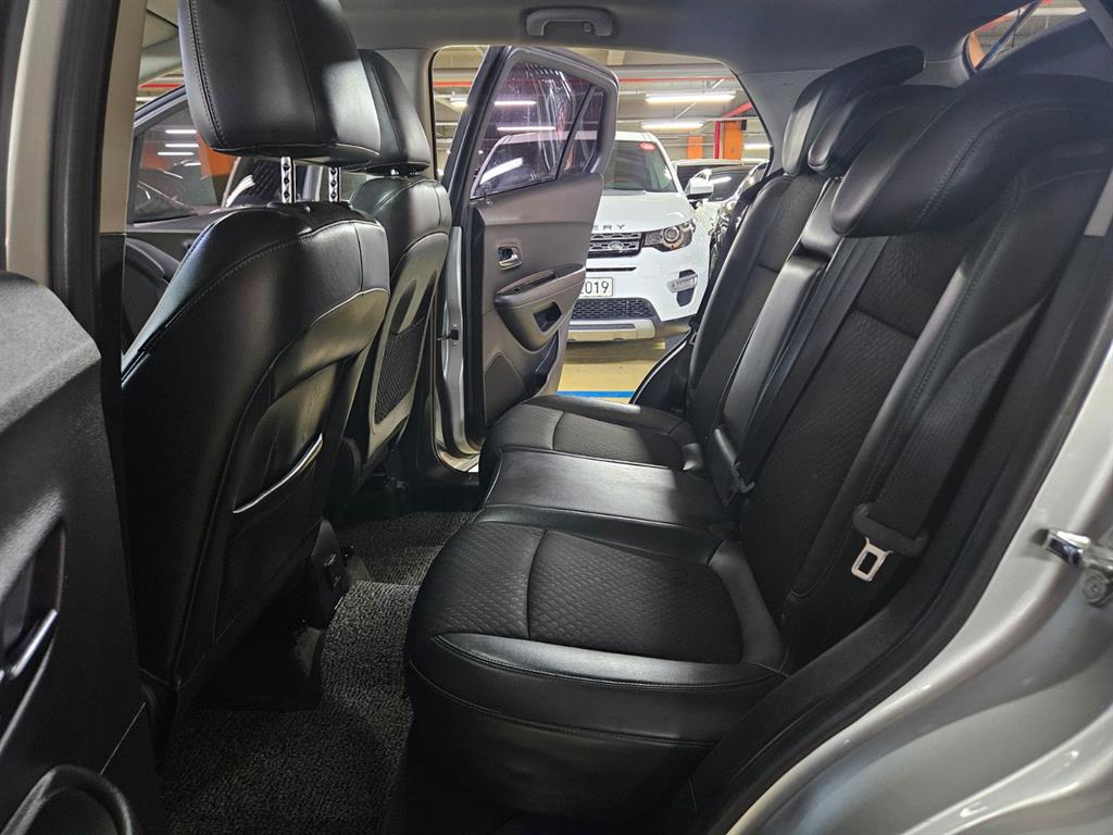 Chevrolet Trax 2015 Plateado - Importación desde Corea - HF Imports Iquique - Foto 17