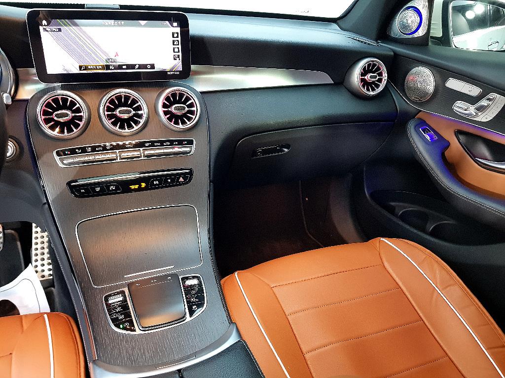 Mercedes Benz GLC Class - Vista 10