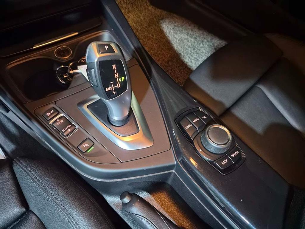 BMW 1 series - Vista 11